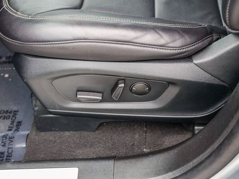 Used 2023 Ford Explorer Limited image 26