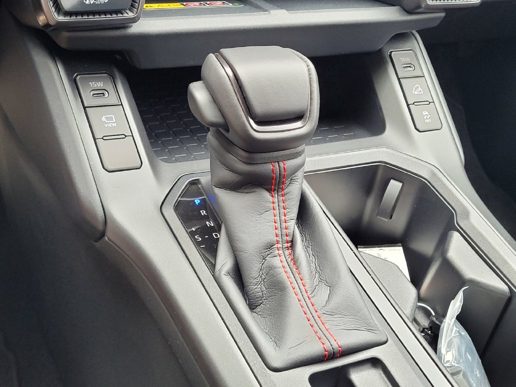 Used 2026 Toyota RAV4 AWD Plug-in Hybrid image 15