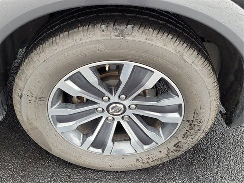 Used 2019 Nissan Armada SL w/ Premium Package image 16