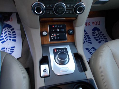 Used 2015 Land Rover LR4 HSE image 12