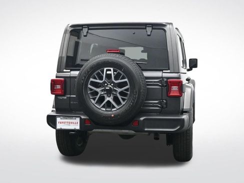 Used 2025 Jeep Wrangler Unlimited Sahara AWD/4WD image 7