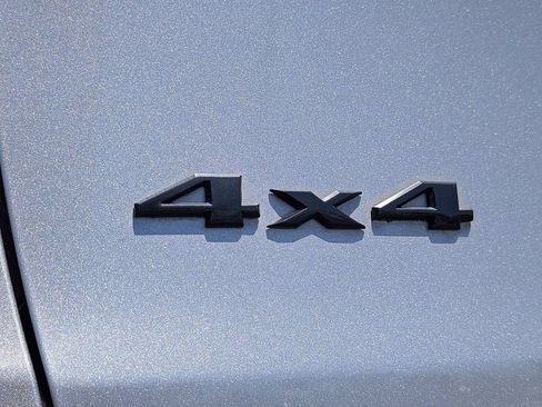 Used 2016 Jeep Cherokee Sport AWD/4WD image 17
