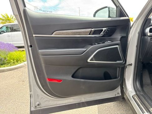 Used 2021 Kia Telluride SX w/ SX Prestige Package AWD/4WD image 16