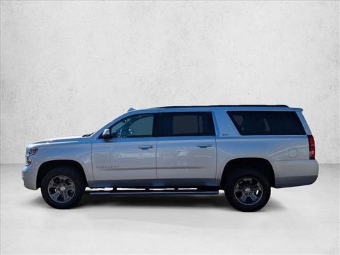 Used 2016 Chevrolet Suburban LT AWD/4WD image 9