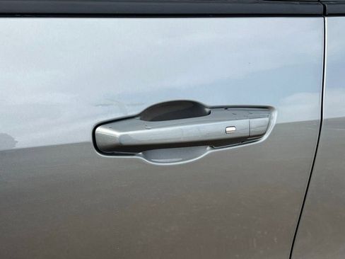New 2026 Chevrolet Traverse LT w/ Sun and Wheel Package FWD image 24