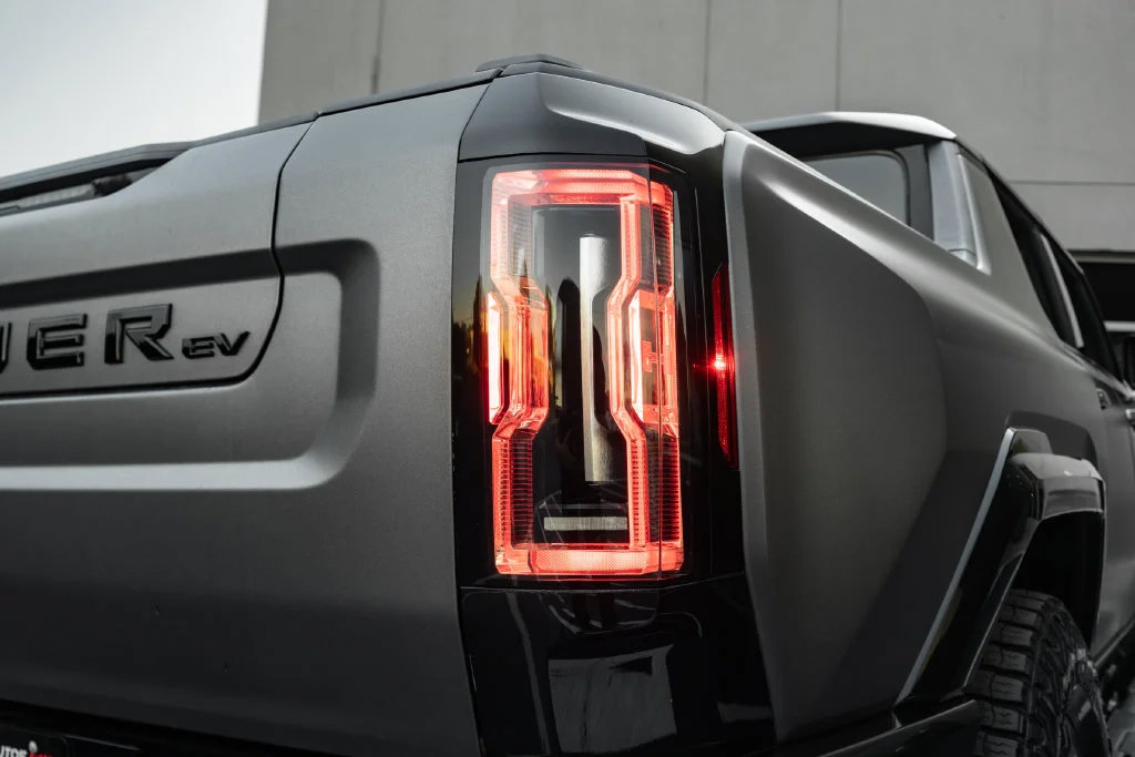 Used 2022 GMC Hummer EV Edition 1 w/ LPO, Illumination Package AWD/4WD image 12
