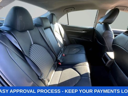 Used 2022 Toyota Camry SE FWD image 30