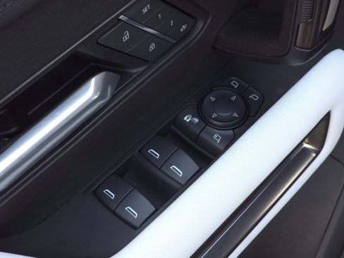 Used 2025 GMC Hummer EV 3X image 35