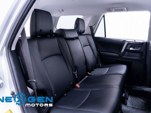 Used 2019 Toyota 4Runner TRD Off-Road Premium image 42