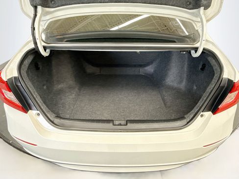 Used 2020 Honda Accord LX image 26