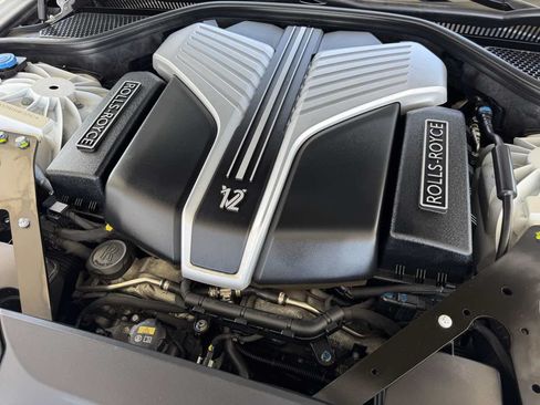 Used 2022 Rolls-Royce Ghost w/ Ghost Package AWD/4WD image 40