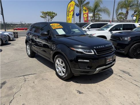 Used 2018 Land Rover Range Rover Evoque SE AWD/4WD image 52