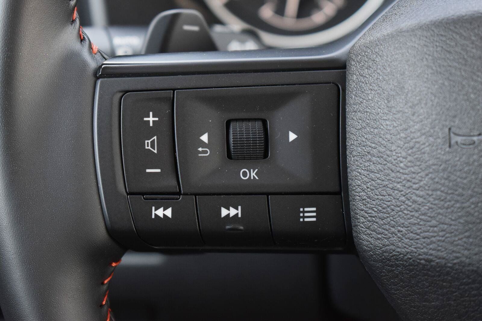 Used 2025 Nissan Rogue SV w/ Rock Creek Premium Package AWD/4WD image 7