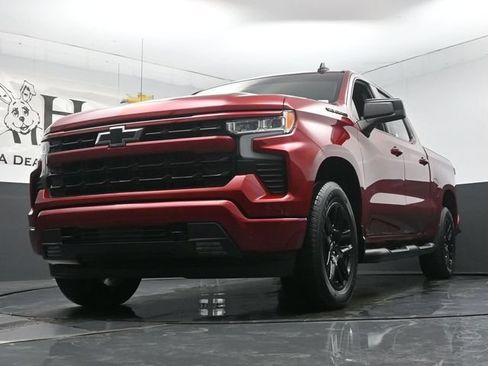 Used 2023 Chevrolet Silverado 1500 RST w/ Protection Package AWD/4WD image 4