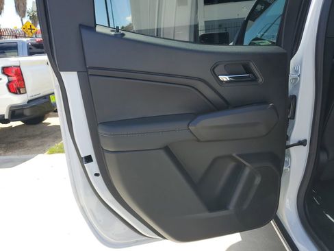 New 2026 Chevrolet Colorado LT w/ LT Convenience Package AWD/4WD image 15