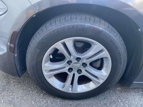Used 2015 Dodge Charger SE w/ Popular Equipment Group RWD image 9