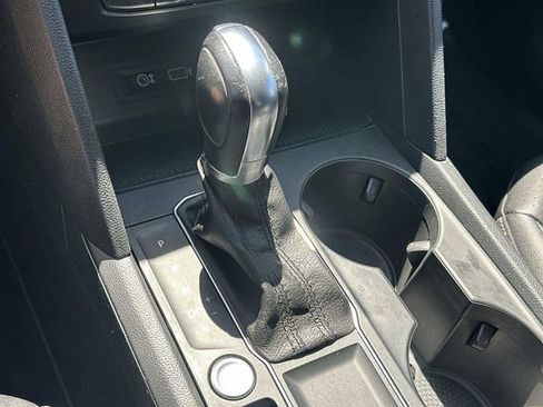 Used 2019 Volkswagen Atlas SE w/ Towing Package FWD image 14