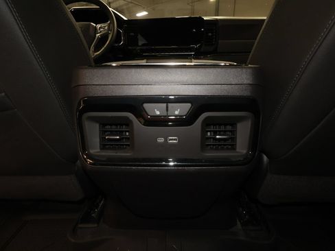 Used 2024 Chevrolet Silverado 1500 ZR2 w/ Technology Package AWD/4WD image 31