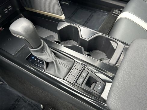 Certified 2025 Toyota Camry SE image 20