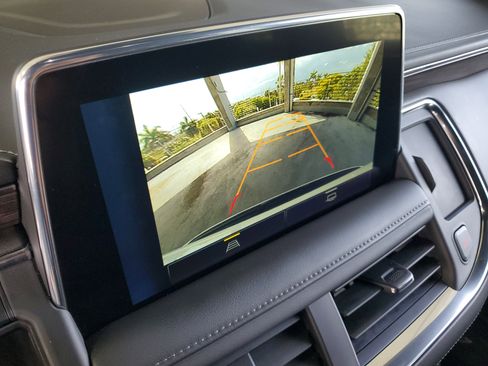 Used 2024 Chevrolet Suburban LT AWD/4WD image 27
