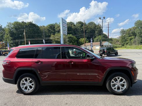 Used 2023 Jeep Grand Cherokee L Limited image 6