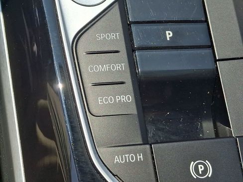 Used 2023 BMW 330i xDrive Sedan w/ Convenience Package AWD/4WD image 26