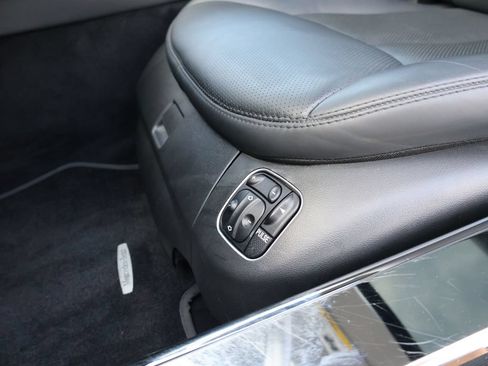 Used 2008 Mercedes-Benz SL 550 image 38