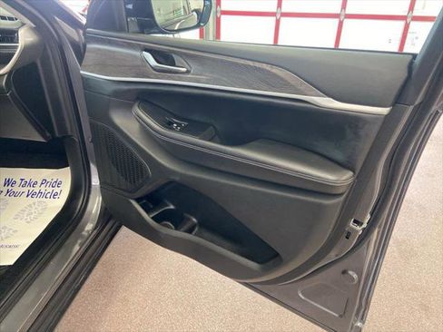 Certified 2023 Jeep Grand Cherokee L Limited image 22