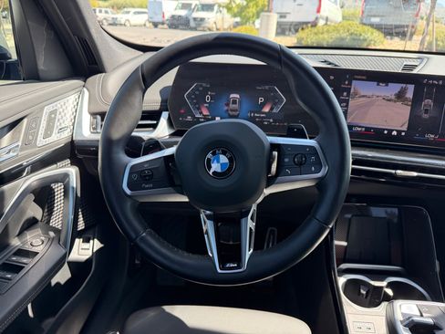 Used 2024 BMW X1 xDrive28i w/ M Sport Package AWD/4WD image 9