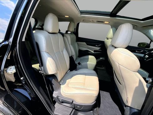 Used 2021 Subaru Ascent Premium w/ Sport Package AWD/4WD image 20