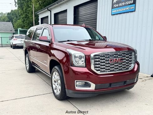 Used 2019 GMC Yukon XL Denali w/ Denali Ultimate Package AWD/4WD image 14