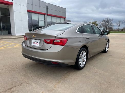 Used 2023 Chevrolet Malibu LT FWD image 5
