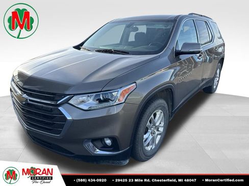 Used 2020 Chevrolet Traverse LT FWD image 1