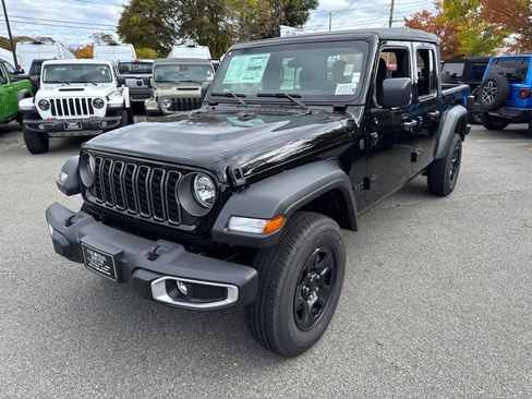 New 2025 Jeep Gladiator Sport image 2