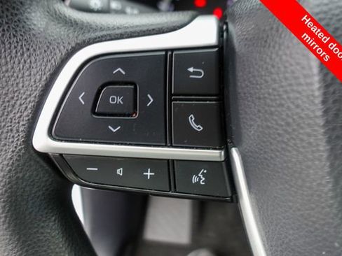 Certified 2023 Toyota Highlander L image 16