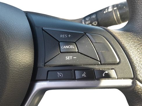 Used 2025 Nissan Altima 2.5 SV FWD image 22