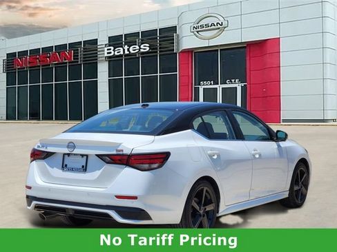 Certified 2025 Nissan Sentra SR w/ SR Premium Package FWD image 4