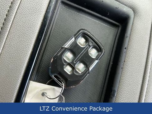 Used 2020 Chevrolet Silverado 1500 LTZ w/ LTZ Plus Package AWD/4WD image 26