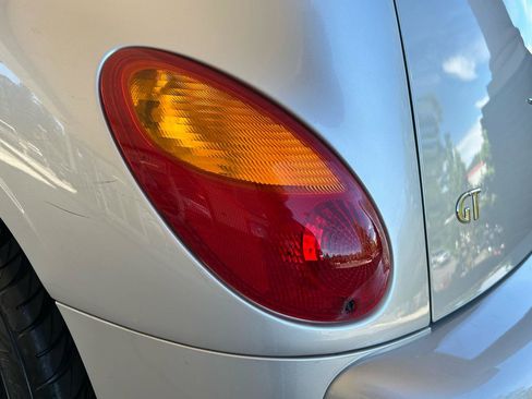 Used 2005 Chrysler PT Cruiser GT FWD image 21