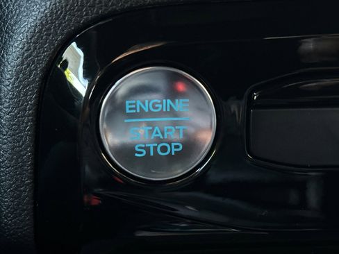 New 2025 Ford Escape ST-Line w/ Equipment Group 301A image 22