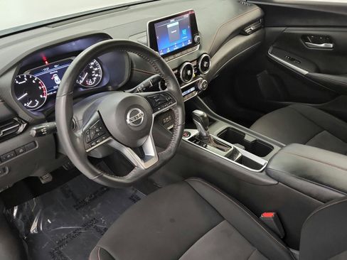 Used 2023 Nissan Sentra SR FWD image 16