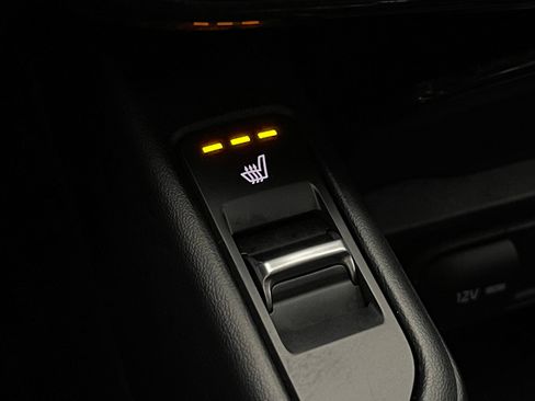 Used 2024 Kia Telluride S FWD image 5