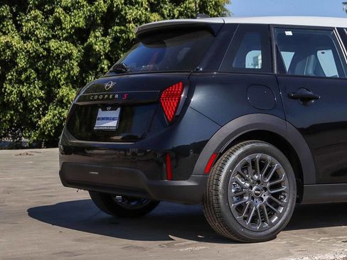 New 2026 MINI Cooper S FWD image 11