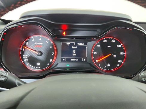 Used 2024 Chevrolet Trax RS FWD image 29