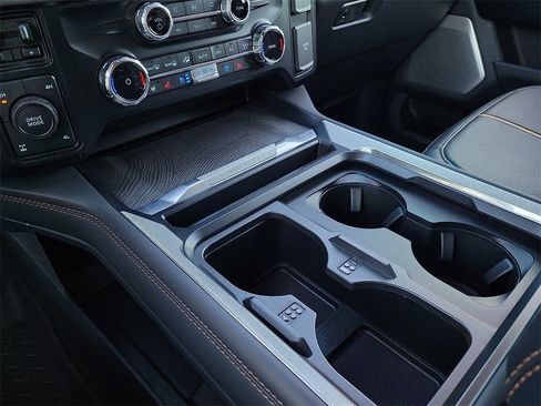 Used 2024 Ford F350 Platinum image 25