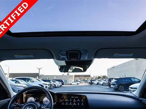 Certified 2024 Hyundai Elantra Limited image 18