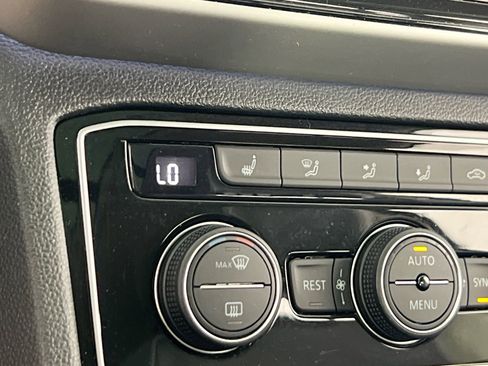 Used 2022 Volkswagen Atlas SEL image 20