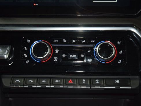 Used 2024 GMC Sierra 1500 Denali Ultimate image 35