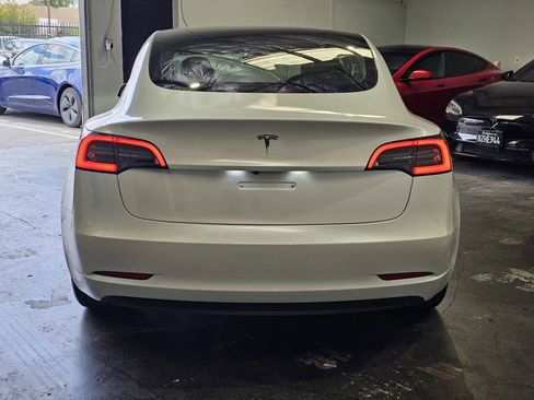 Used 2023 Tesla Model 3 Standard Range RWD image 3