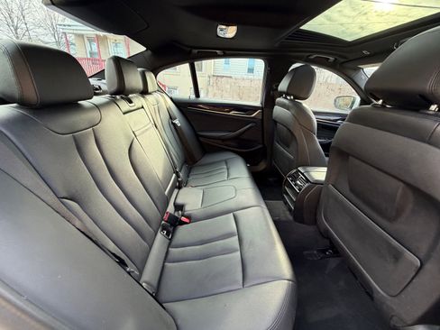 Used 2018 BMW 530i xDrive 530i xDrive image 27